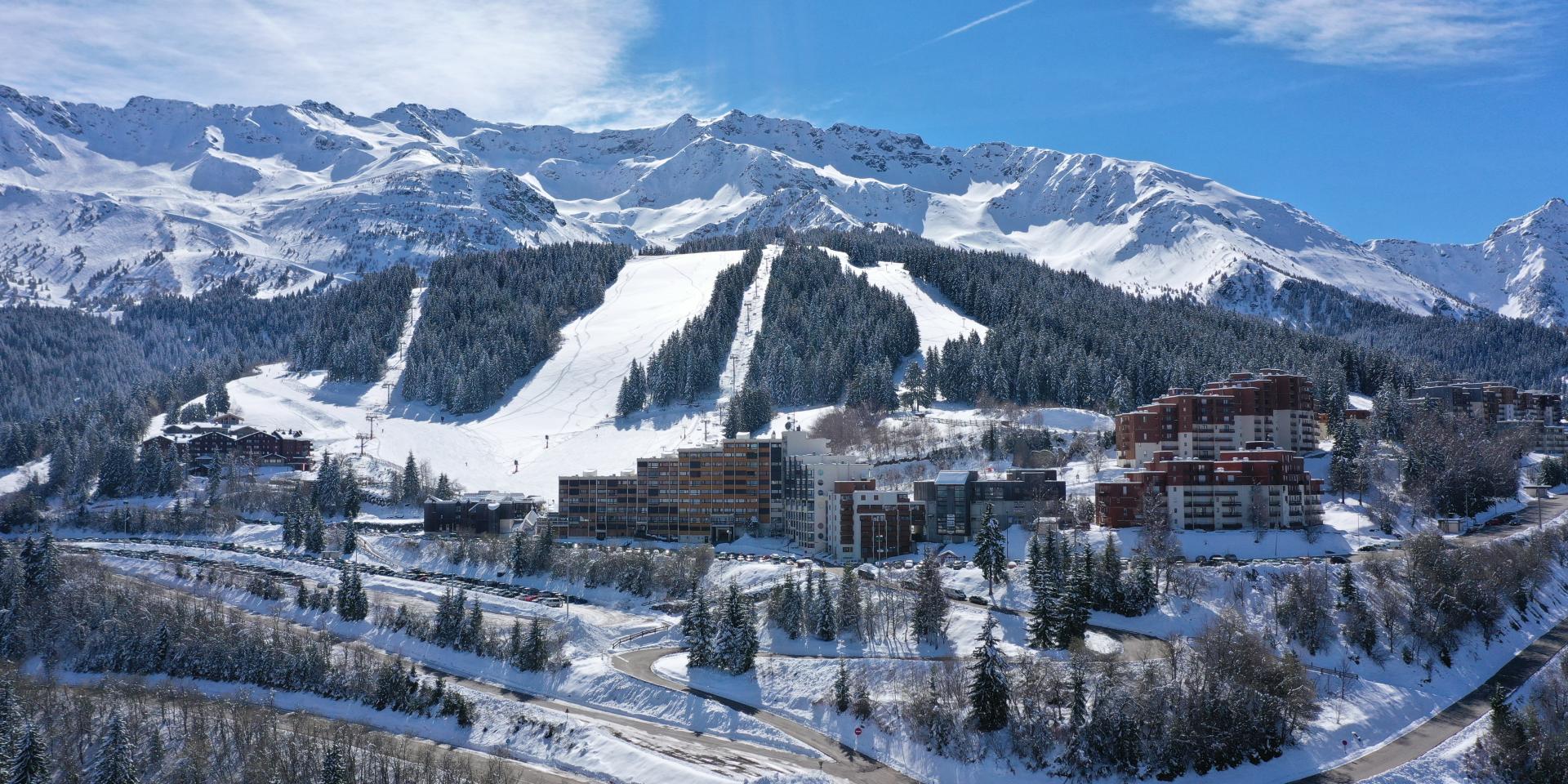 Prapoutel / Les 7 Laux - Uitzicht op het skigebied van Prapoutel en het begin van de skiliften