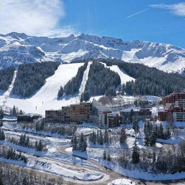 Prapoutel / Les 7 Laux - Uitzicht op het skigebied van Prapoutel en het begin van de skiliften