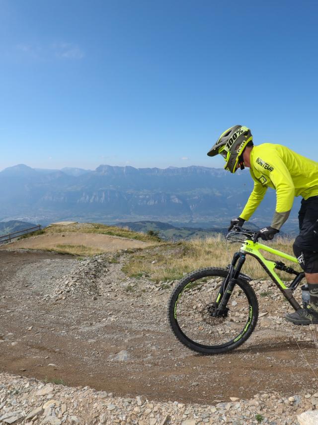 VTT de descente aux 7 Laux
