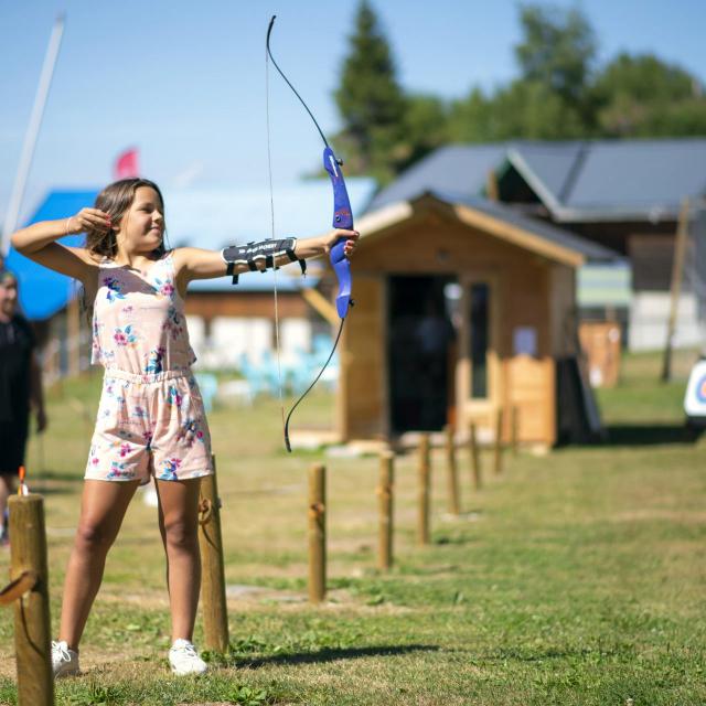 Tir à l'arc aux 7 Laux en été
