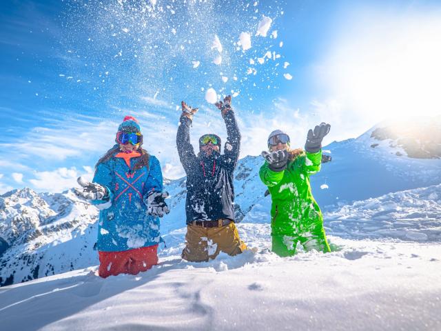 Les 7 Laux sneeuwwerpende familie